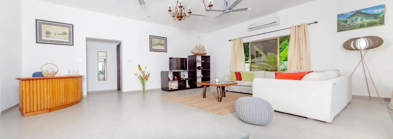 2-Bed Apt Sleeps 4 Near Beau Vallon Beach Apartamento